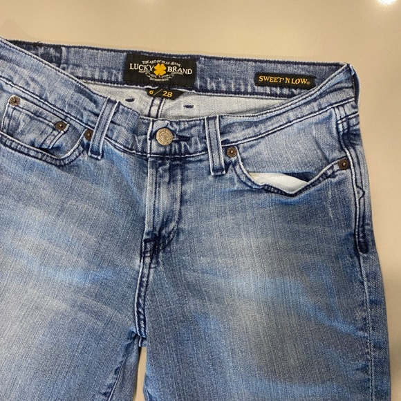 Lucky Brand Women's Sweet'N Low Jeans - 6/28 - Picture 2 of 11